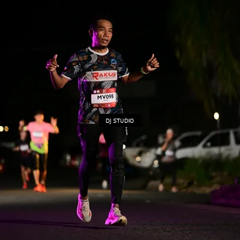 Runner Photo 7886004