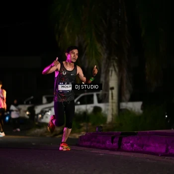 Runner Photo 7886036
