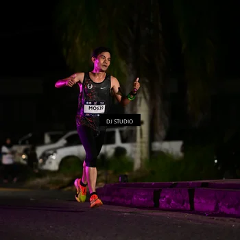 Runner Photo 7886041