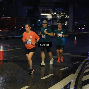 Runner Photo 7886047