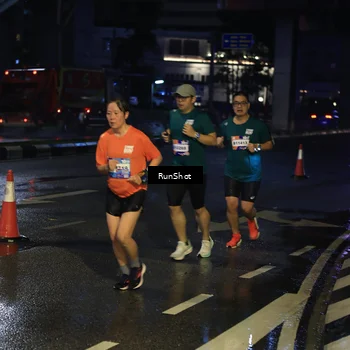 Runner Photo 7886050