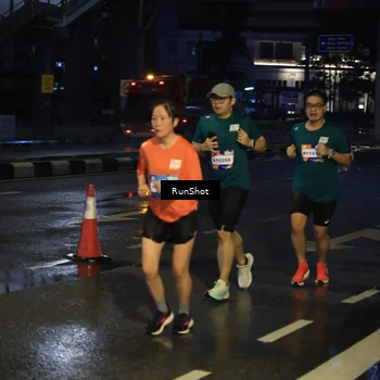 Runner Photo 7886061