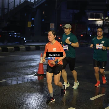 Runner Photo 7886067