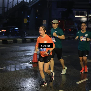 Runner Photo 7886070