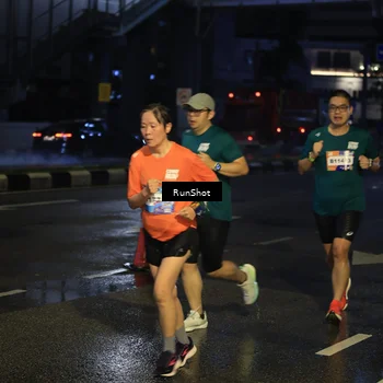 Runner Photo 7886074