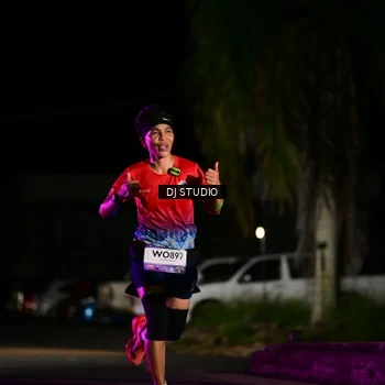 Runner Photo 7886075