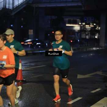Runner Photo 7886079