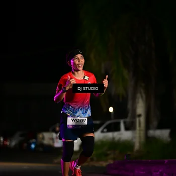 Runner Photo 7886086