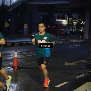 Runner Photo 7886087