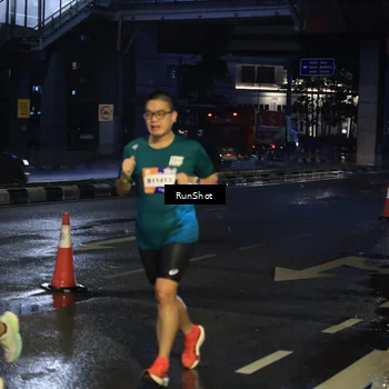 Runner Photo 7886090