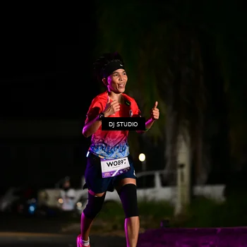 Runner Photo 7886094