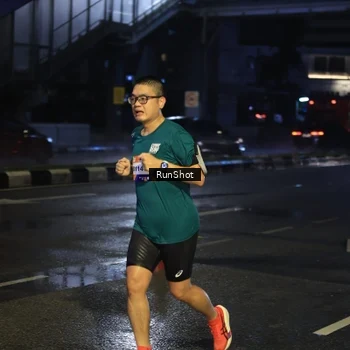 Runner Photo 7886102