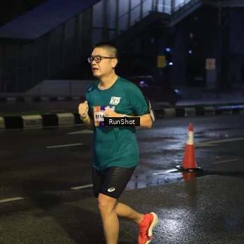 Runner Photo 7886119