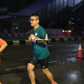 Runner Photo 7886122