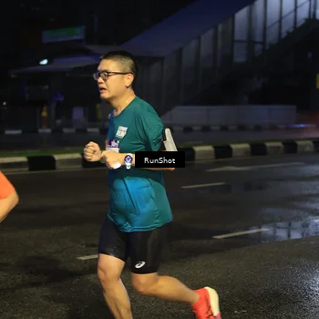 Runner Photo 7886136
