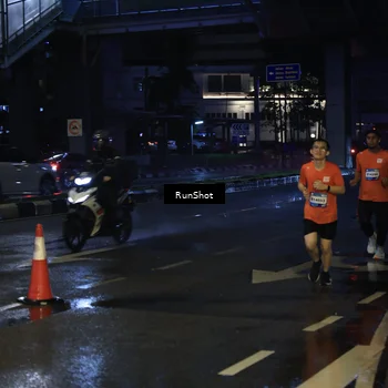 Runner Photo 7886147