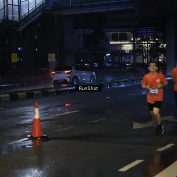 Runner Photo 7886160