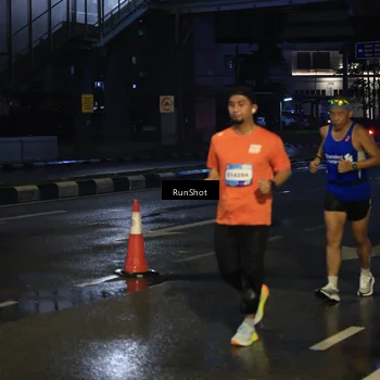 Runner Photo 7886224