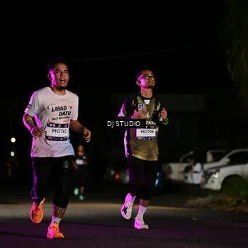Runner Photo 7886236