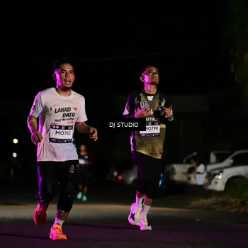Runner Photo 7886240