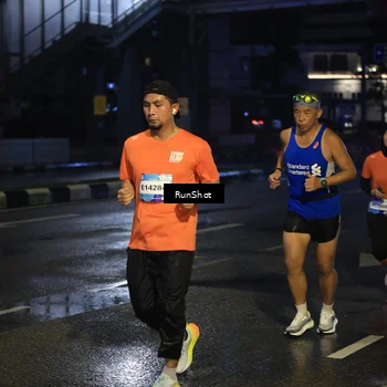 Runner Photo 7886246