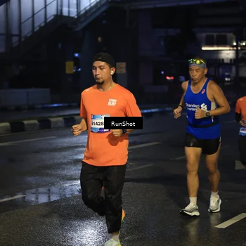 Runner Photo 7886247