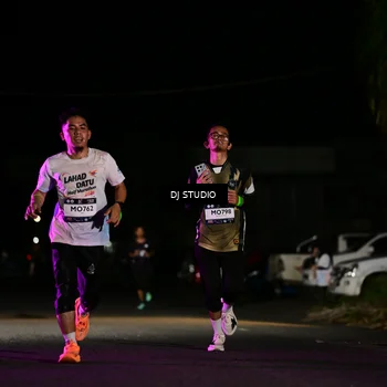 Runner Photo 7886251