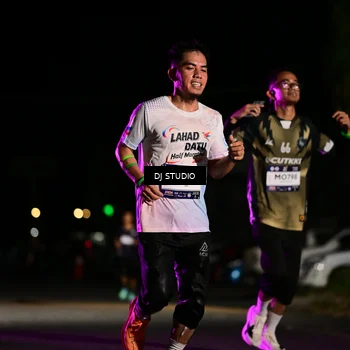 Runner Photo 7886254