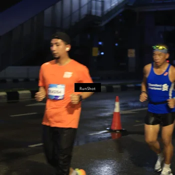Runner Photo 7886259