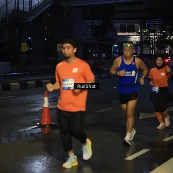 Runner Photo 7886270