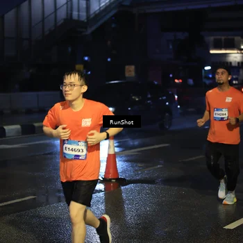 Runner Photo 7886274
