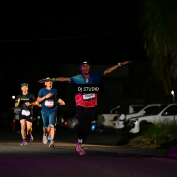 Runner Photo 7886306
