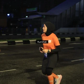 Runner Photo 7886313