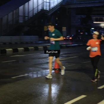 Runner Photo 7886330