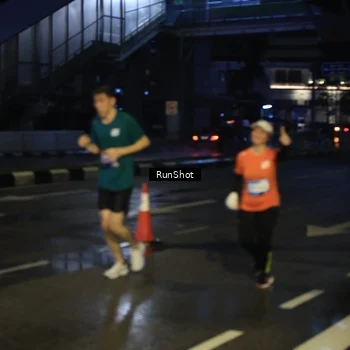 Runner Photo 7886332