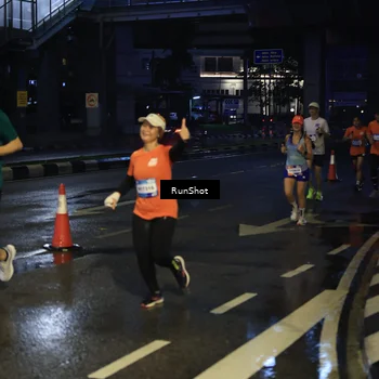 Runner Photo 7886338
