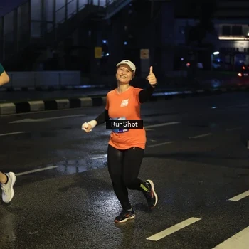 Runner Photo 7886354
