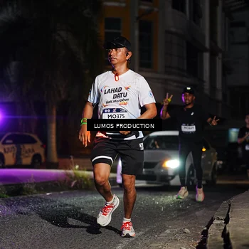 Runner Photo 7886358