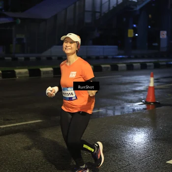 Runner Photo 7886376