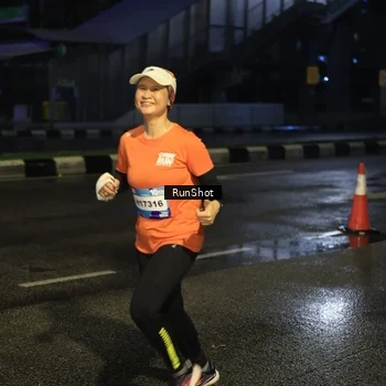 Runner Photo 7886379