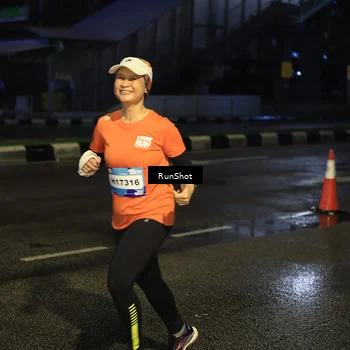 Runner Photo 7886386