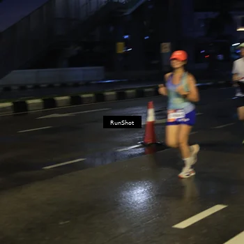 Runner Photo 7886390