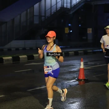 Runner Photo 7886406
