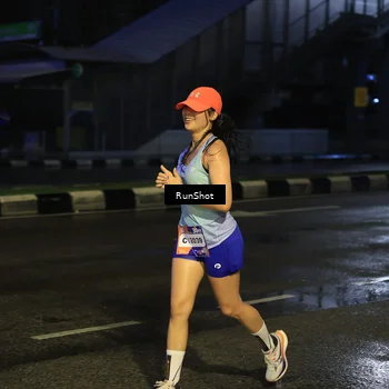 Runner Photo 7886412