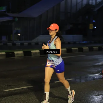 Runner Photo 7886413