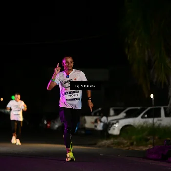Runner Photo 7886414