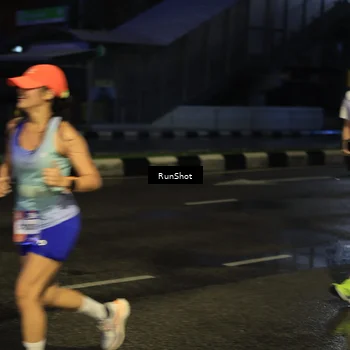 Runner Photo 7886424