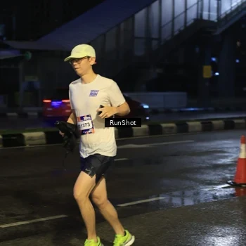 Runner Photo 7886443