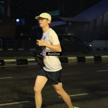 Runner Photo 7886464