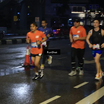 Runner Photo 7886469